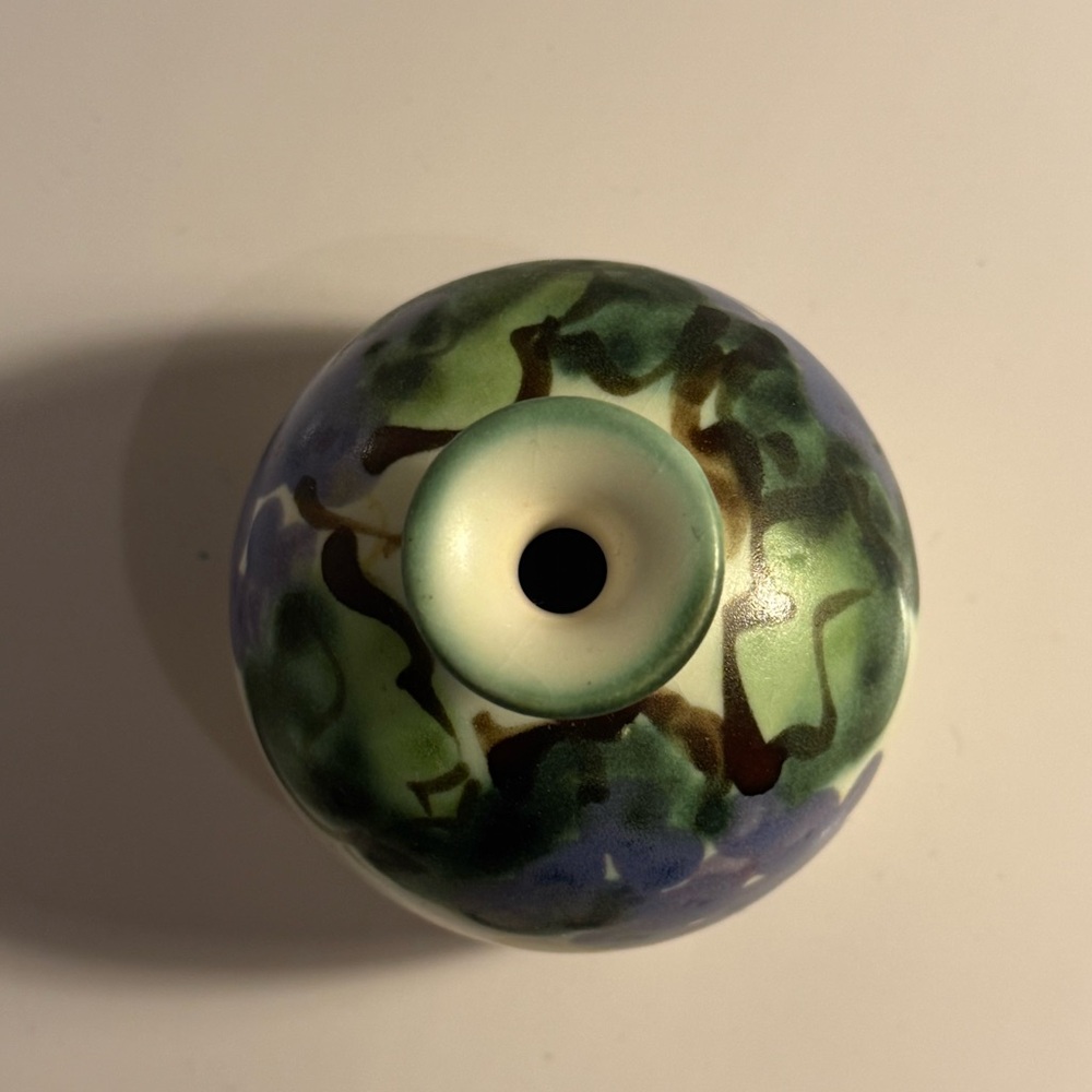 Clouds Folsom Mini Grapes Vase Handpainted 3.25” - Picture 4 of 4